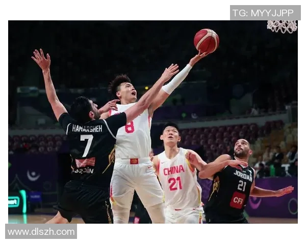 篮球国际篮联新规则解析与影响探讨熊猫体育带你了解最新动态